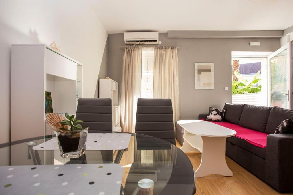 Apartman Den,Rovinj Oaza U Centru Grada I Besplatnim Parkingom Apartment Exterior photo
