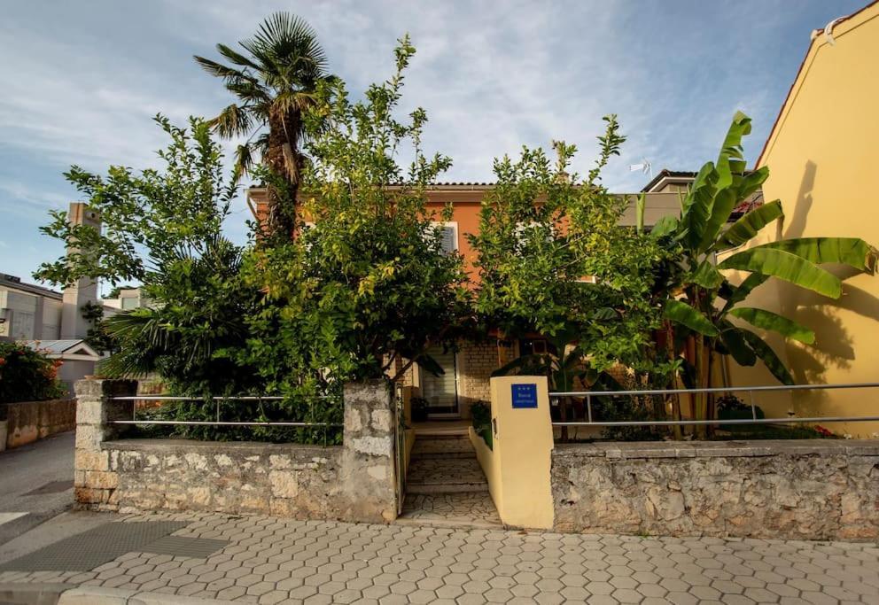 Apartman Den,Rovinj Oaza U Centru Grada I Besplatnim Parkingom Apartment Exterior photo